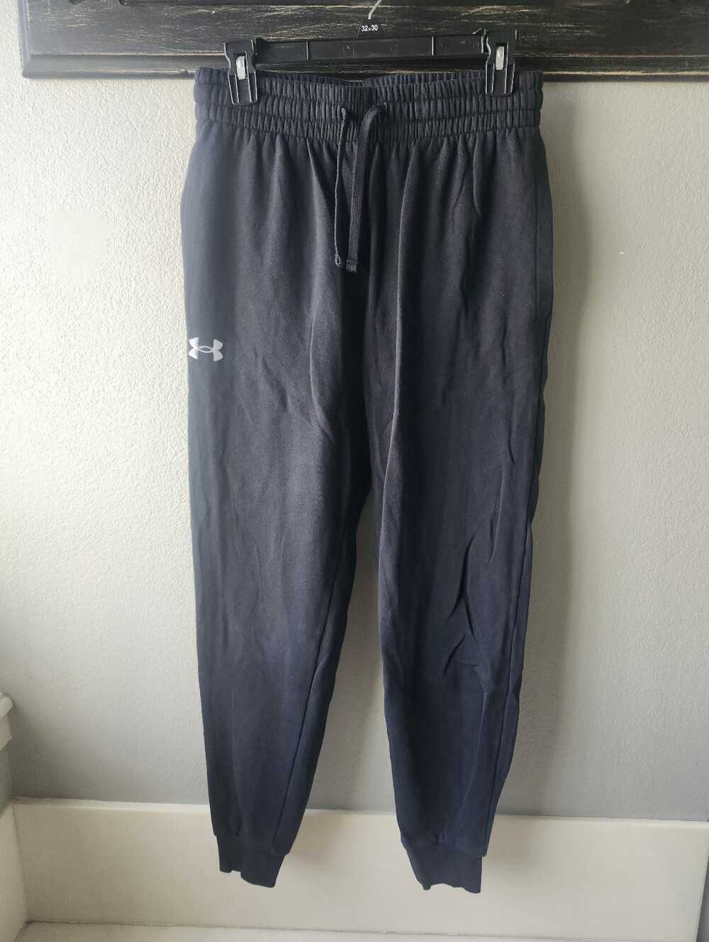 Under Armour Men's Black Jogger Pants